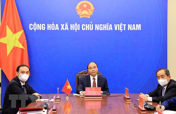 国家主席阮春福与韩越友好协会主席崔英珠举行视频工作会议